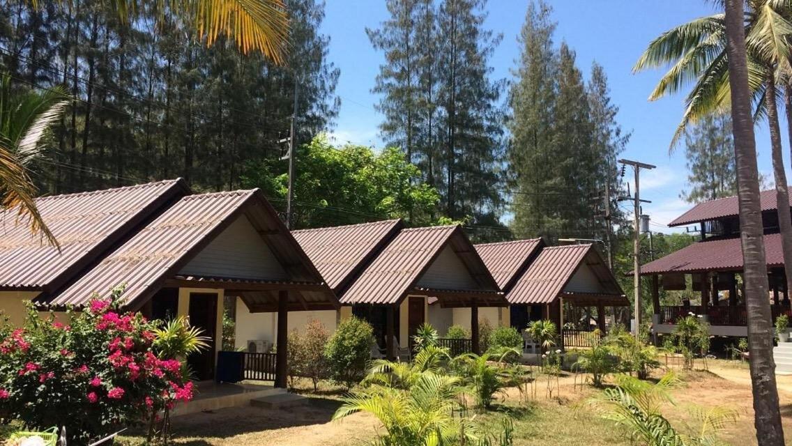 Koh Yao Noi Beach Resort Экстерьер фото