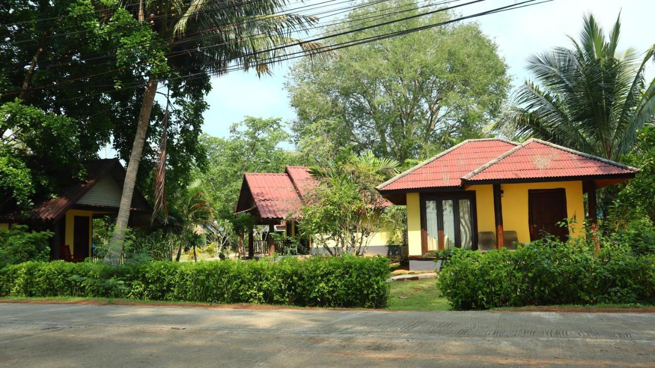 Koh Yao Noi Beach Resort Экстерьер фото